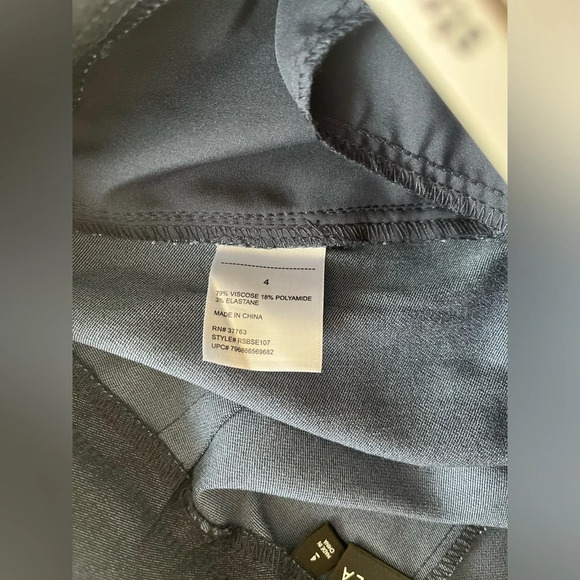 NWT Rafaella Size 4 Blue Stretch Short High Waist 7” Inseam Classic Preppy - Picture 5 of 9